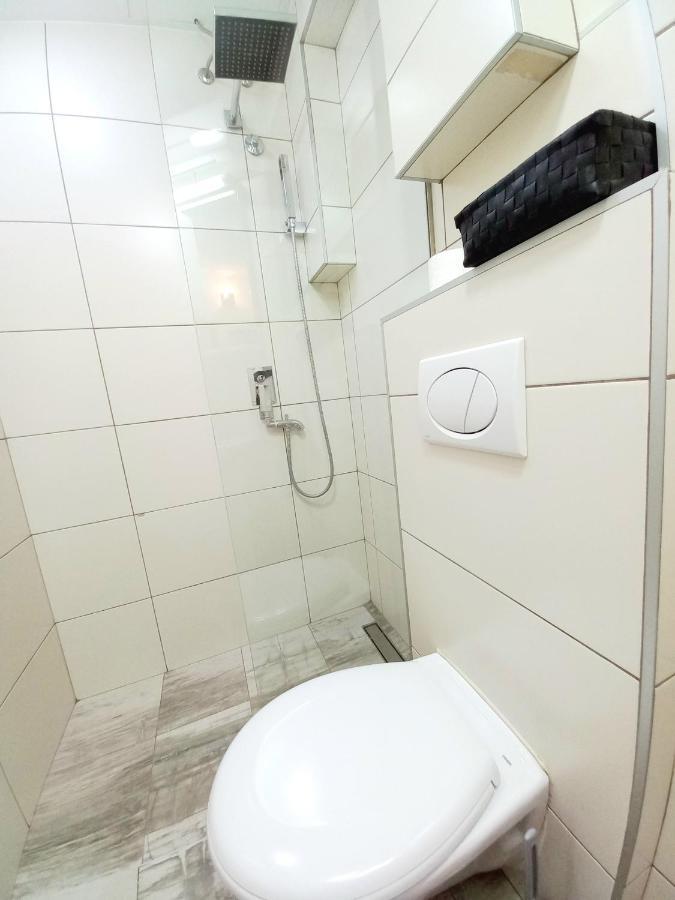 Genius Apartment Belgrad Exteriör bild