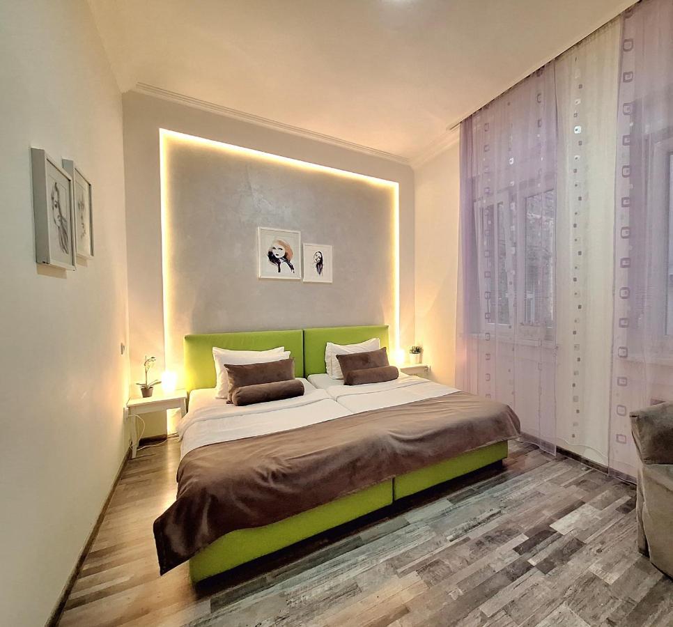 Genius Apartment Belgrad Exteriör bild